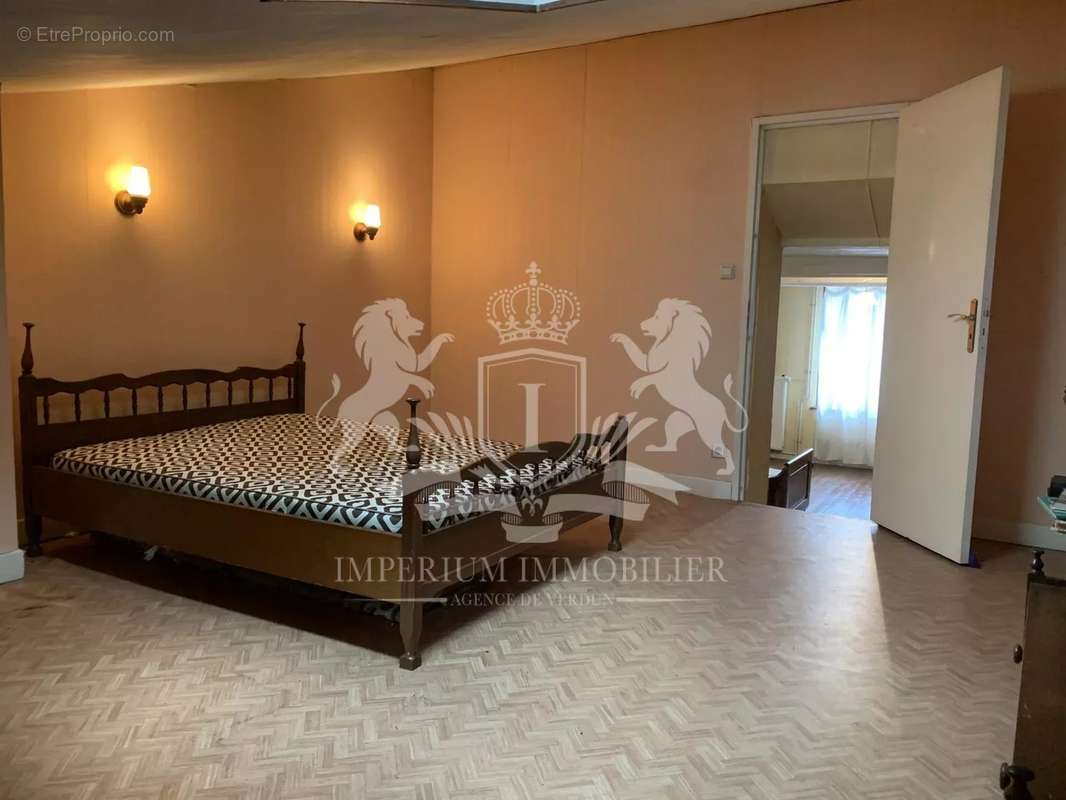 Maison à LINY-DEVANT-DUN