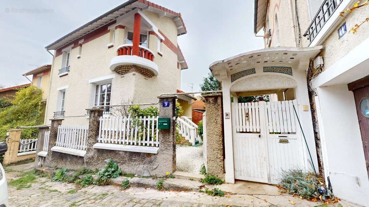 Maison à PARIS-19E