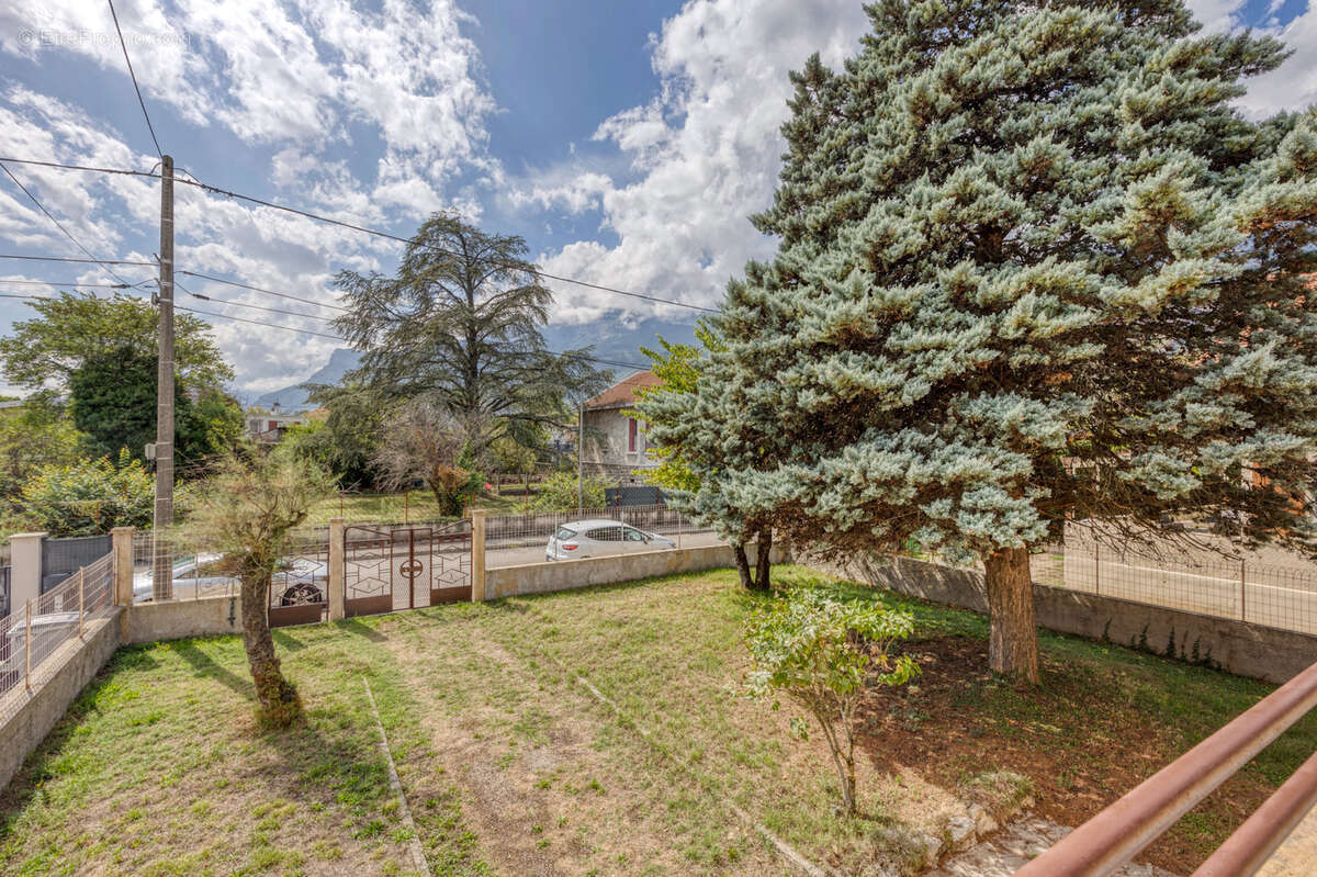 Maison à LE PONT-DE-CLAIX