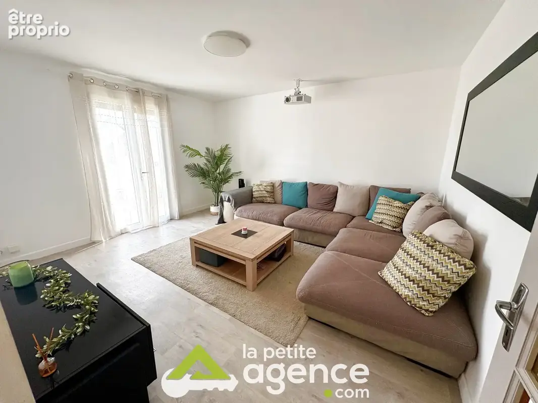 Saint-Doulchard  maison 170m2 habitable sur sous-sol total - photo 3