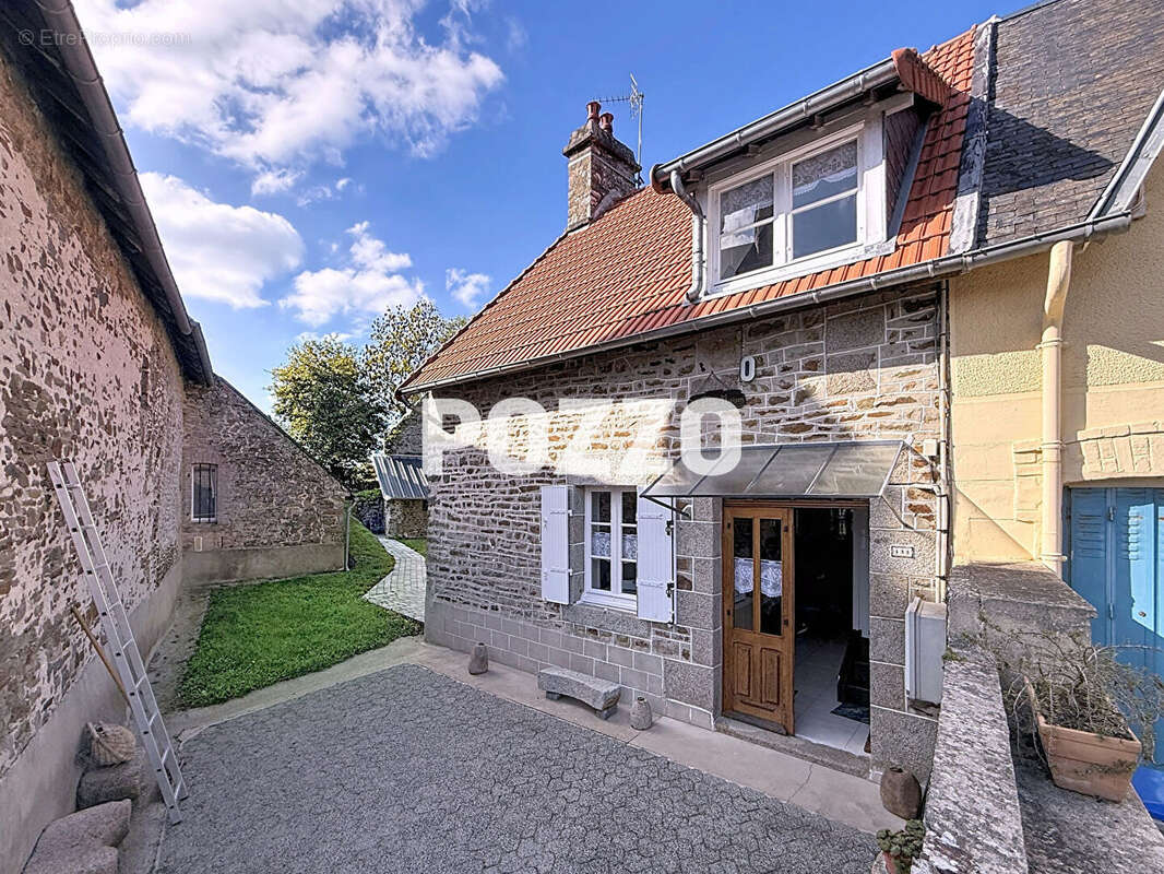 Maison à SAINT-PAIR-SUR-MER