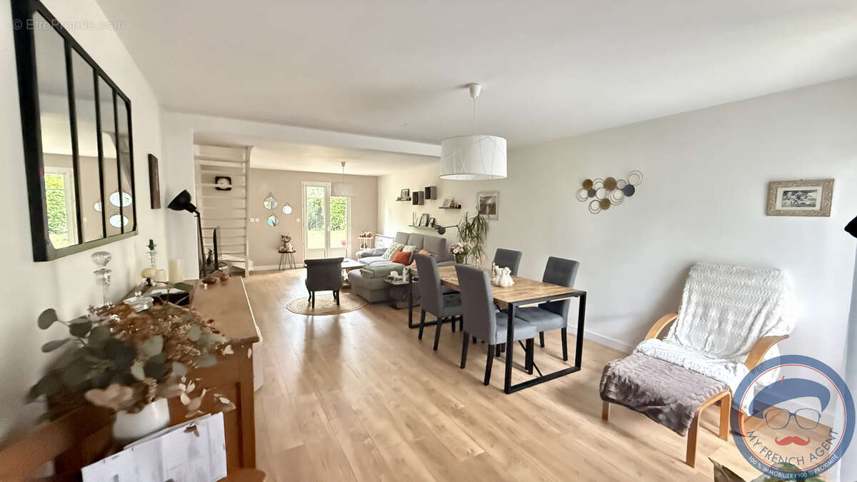 Maison à CHAMBRAY-LES-TOURS