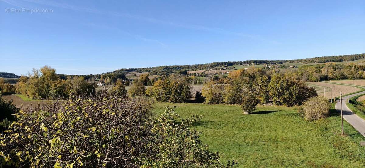 Charmante propriété en pierre avec gîte et dépendances - Entre Lauzerte et Cahors - photo 7