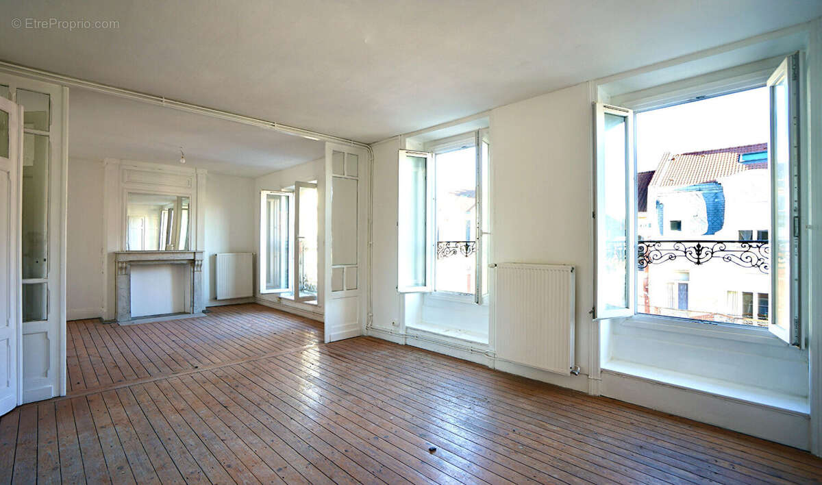 Appartement à LA MADELEINE