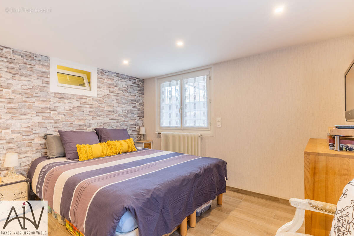 Maison à SAVIGNY-SUR-ORGE