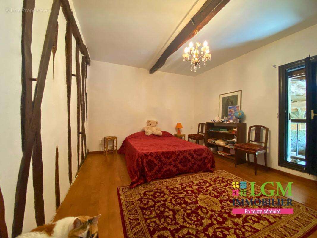 Maison à MONTESQUIEU-GUITTAUT