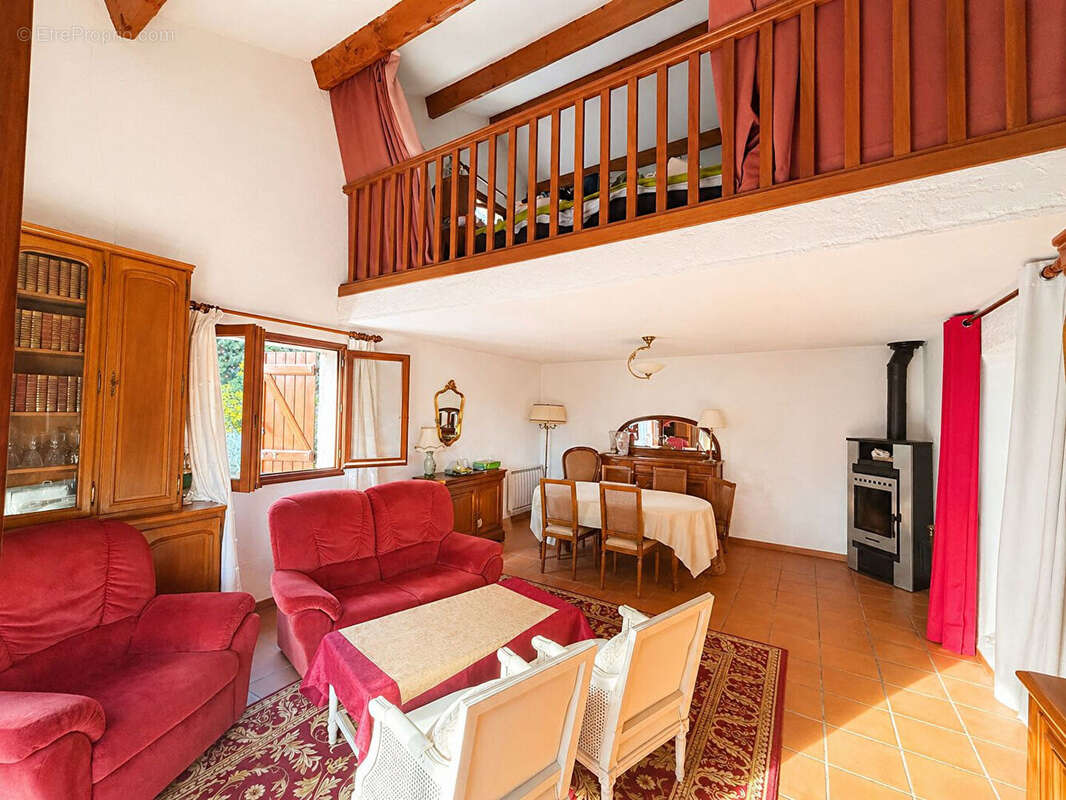 Maison à FREJUS