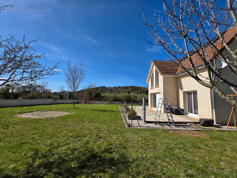 Maison à NUITS-SAINT-GEORGES