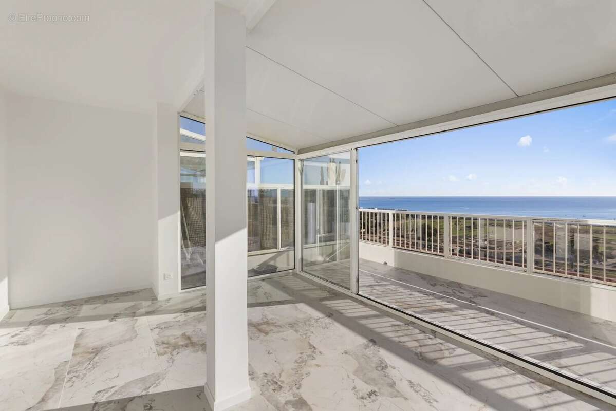 Appartement à CAGNES-SUR-MER