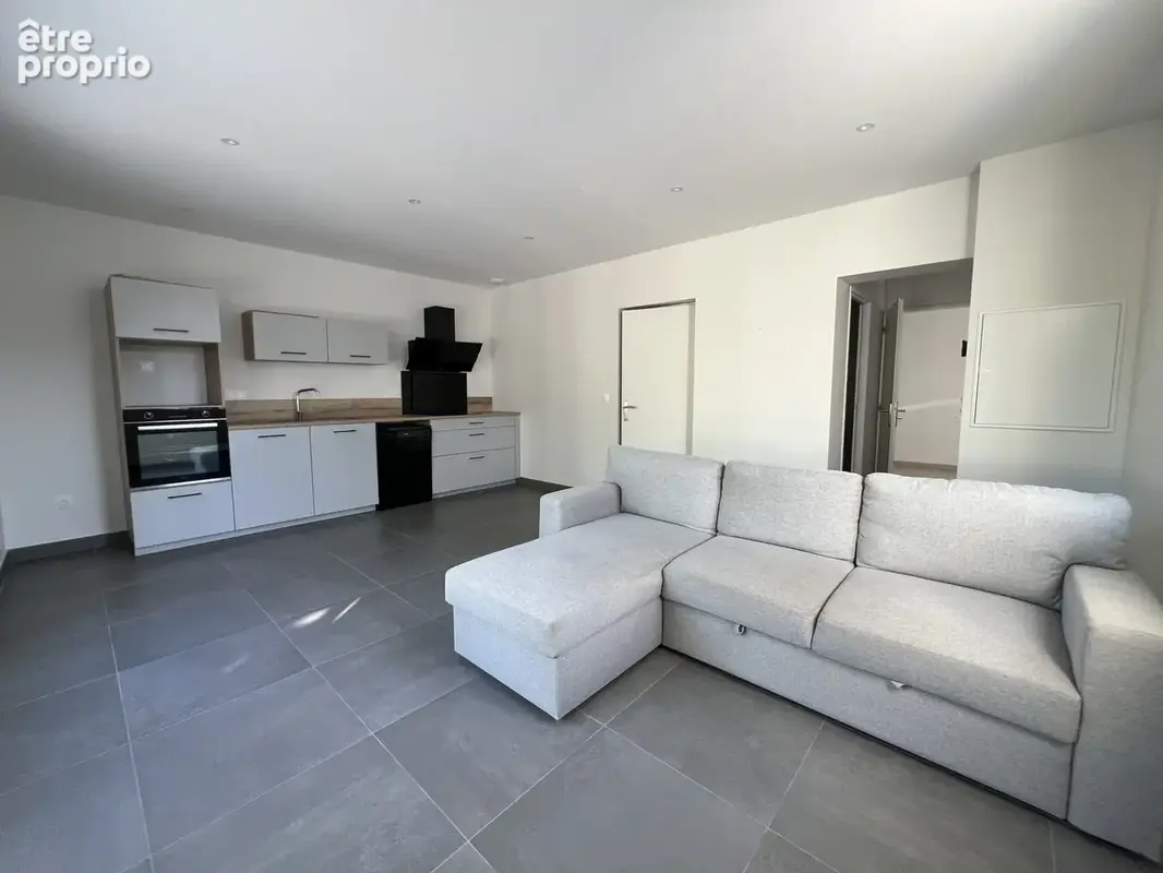 maison rénovée avec jardin privatif et terrasse - photo 3