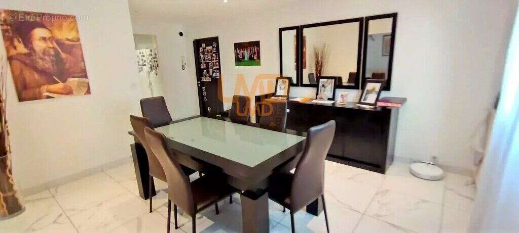 Appartement à MARSEILLE-13E