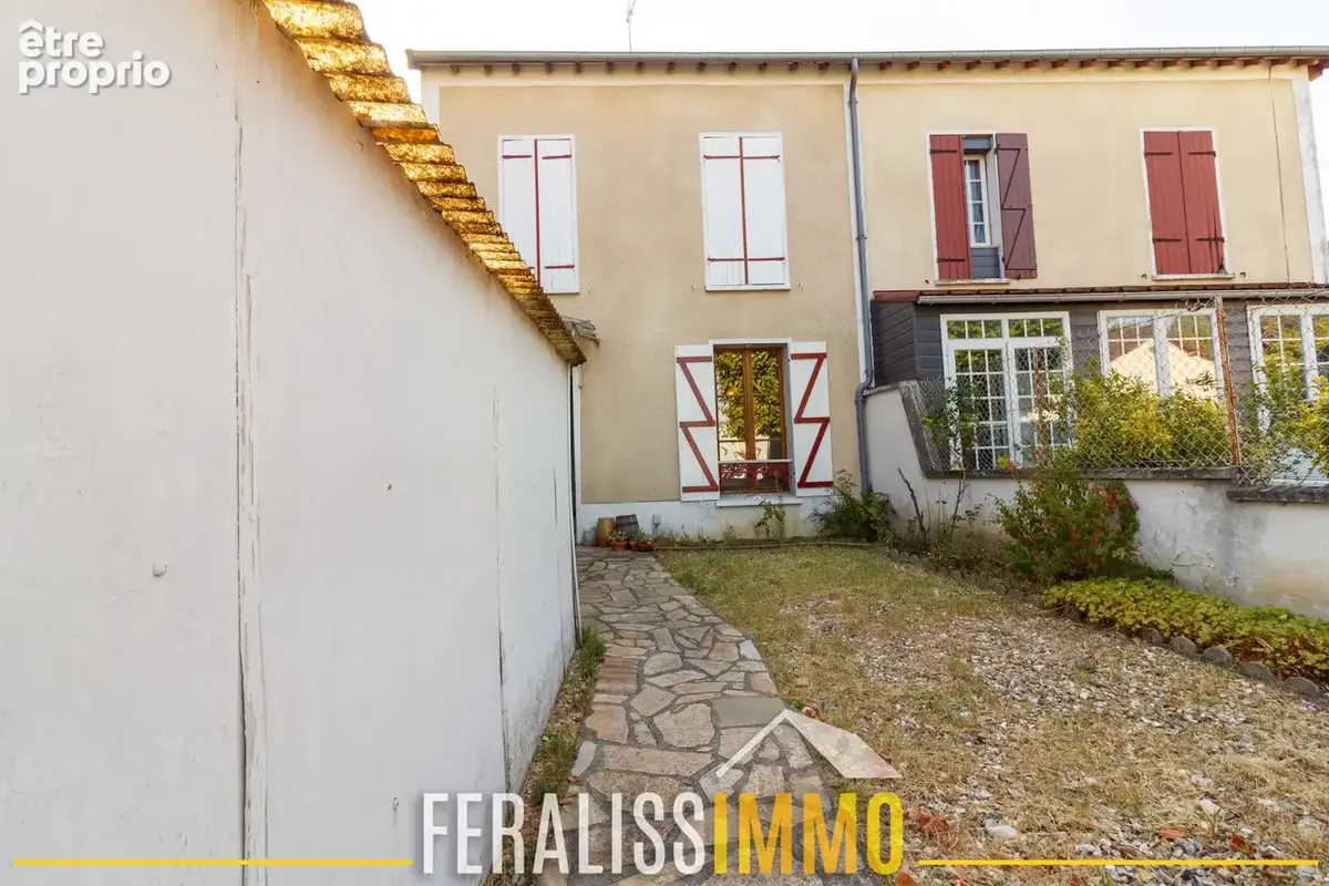 Très beau potentiel pour cette charmante maison de 3 pièces - photo 19