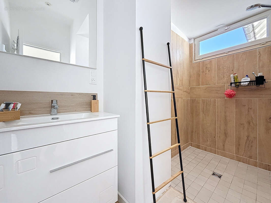 Maison à SAINT-PAIR-SUR-MER