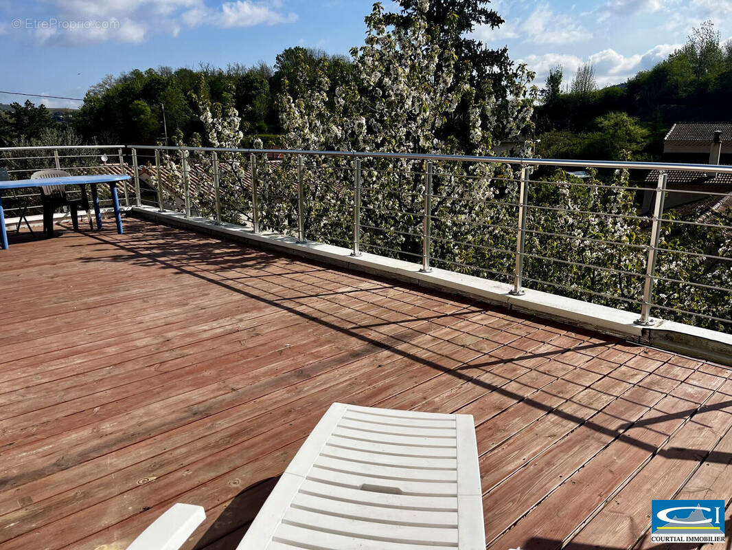 Maison à TOURNON-SUR-RHONE