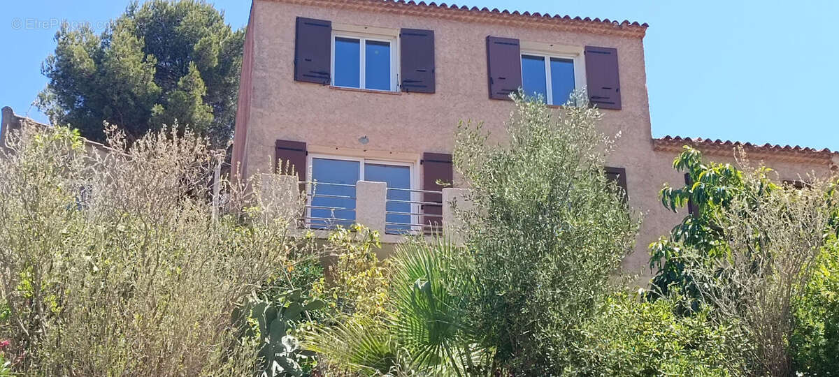 Maison à SAINT-MANDRIER-SUR-MER