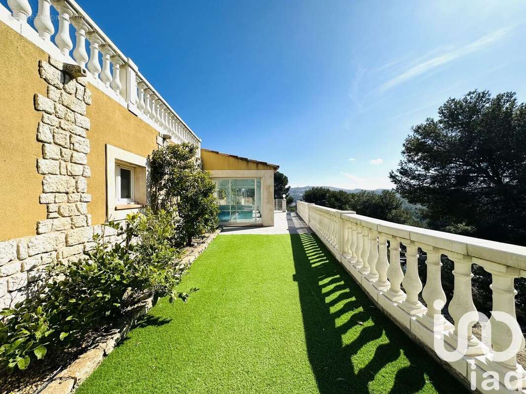 Photo 4 - Maison à ENSUES-LA-REDONNE