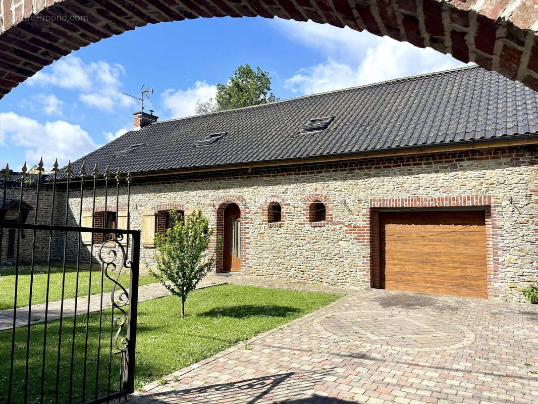Maison 150 m² à Conde-Sur-L'escaut  - photo 2
