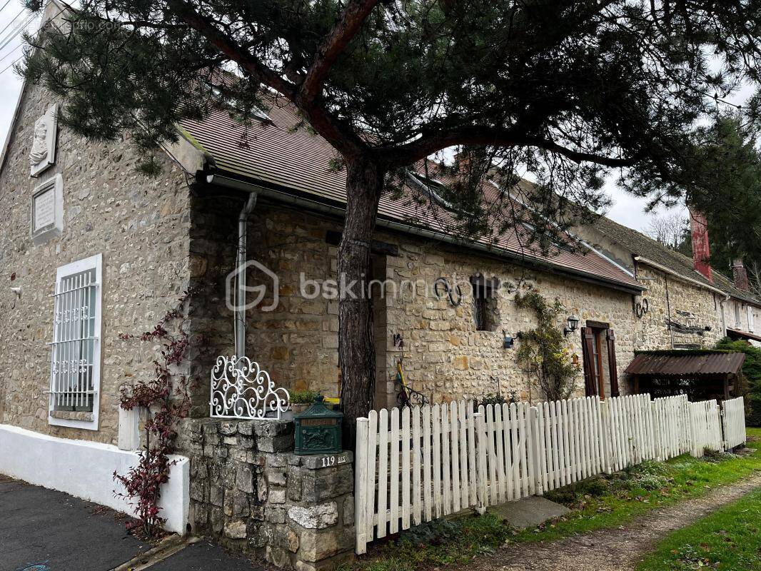 Maison à ONCY-SUR-ECOLE
