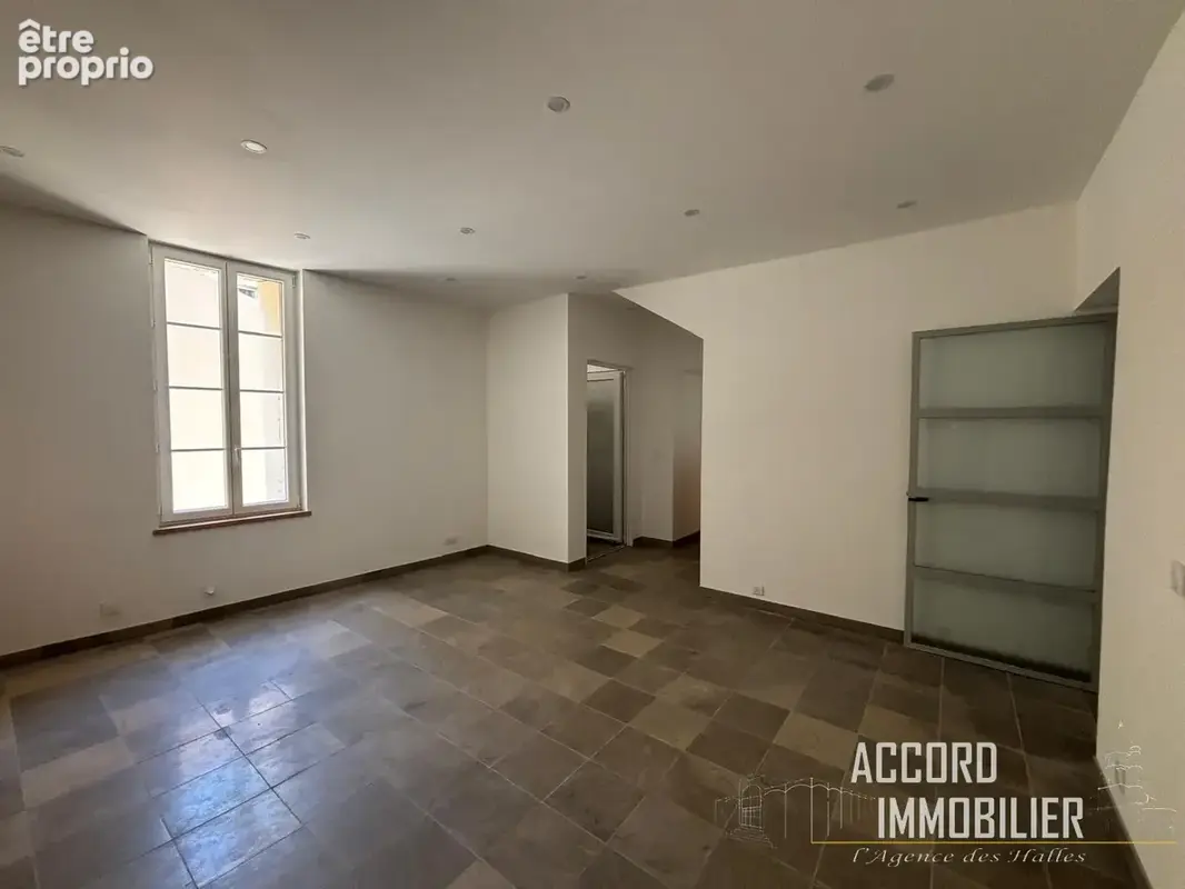 Puisserguier!! Superbe maison de 278 m2 avec piscine et  appartement T3  indépendant - photo 11