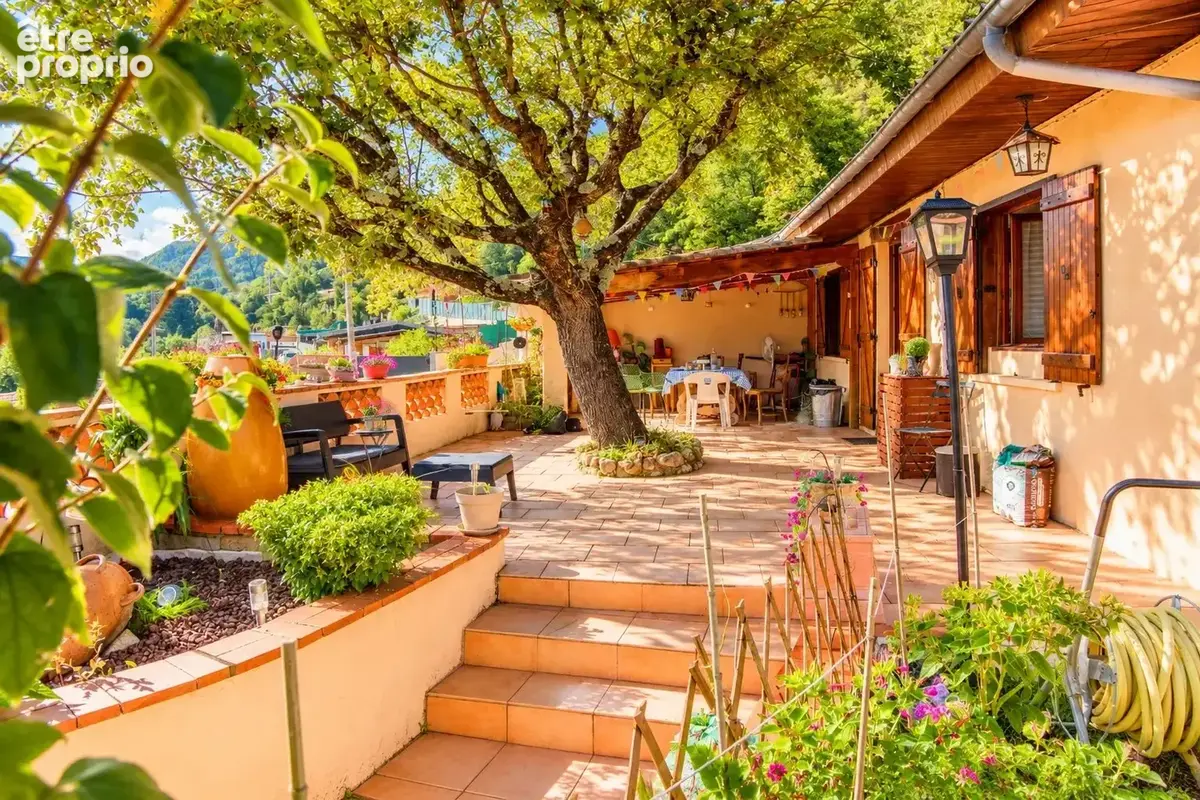 Maison à ROQUESTERON