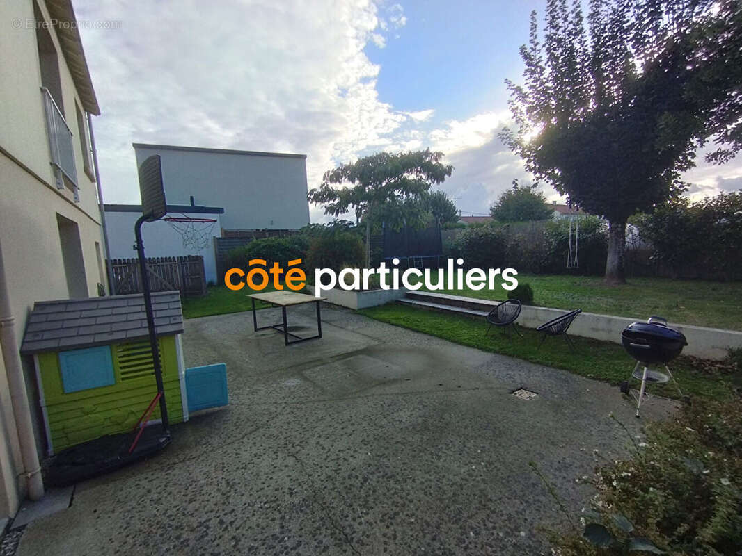 Maison à LES HERBIERS