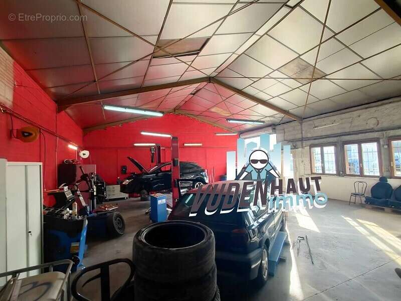 Commerce à LAUNAGUET