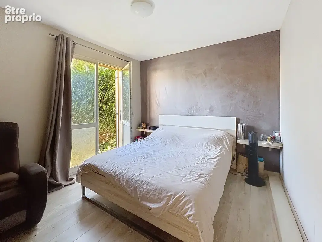 Maison mitoyenne de 118m2 et 4 grandes chambres - VERSONNEX - photo 6