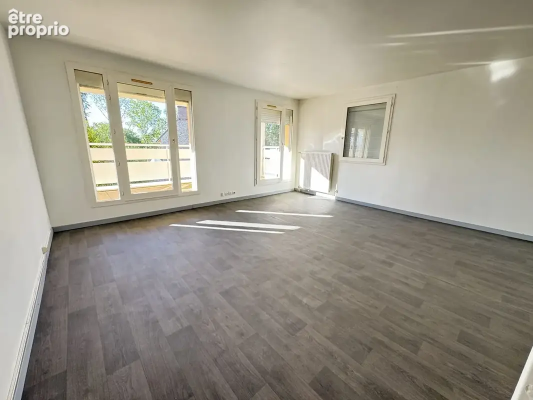 Appartement 4 pièces 92 m² à vendre à Villiers-Le-Bacle (91190) - photo 2