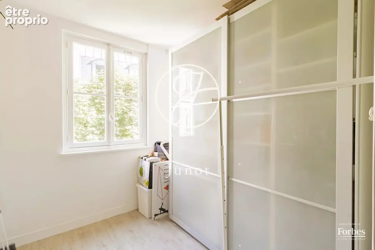 Paris 9e – QUARTIER PIGALLE / SAINT-GEORGES / RUE DE DOUAI – Appartement – 5 pièces – 132,41m² Carrez – 4 chambres – Ascenseur – - photo 22