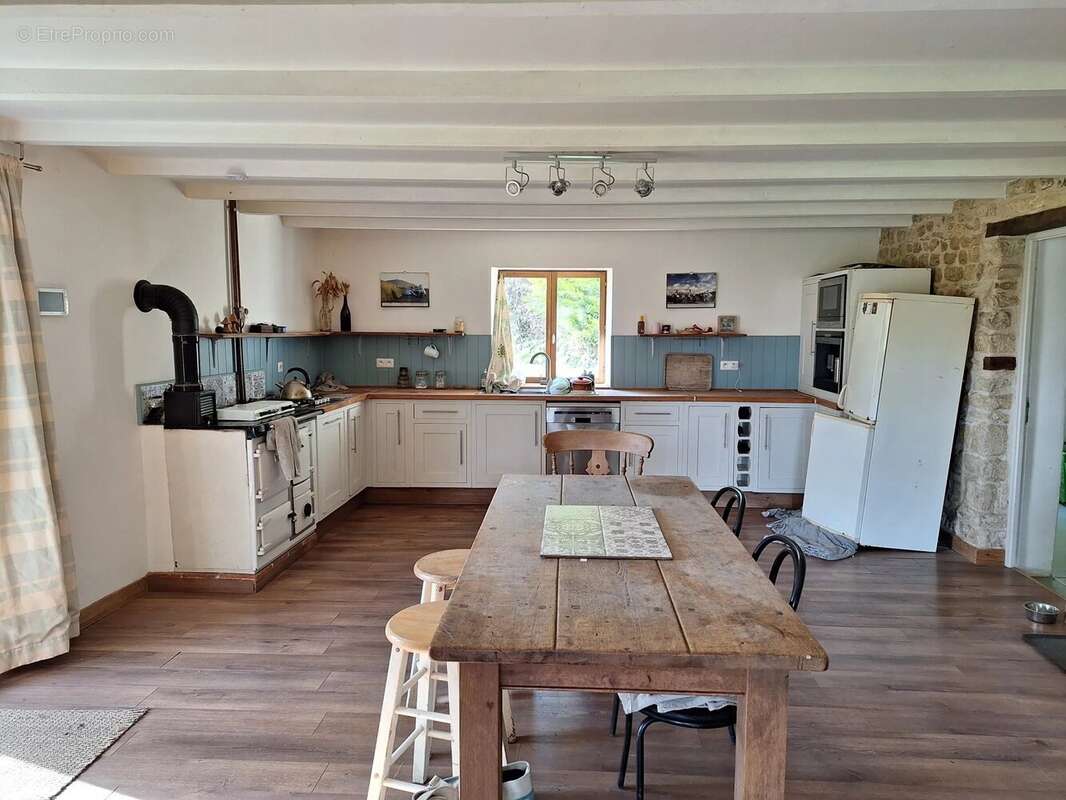 Maison à MAUPREVOIR