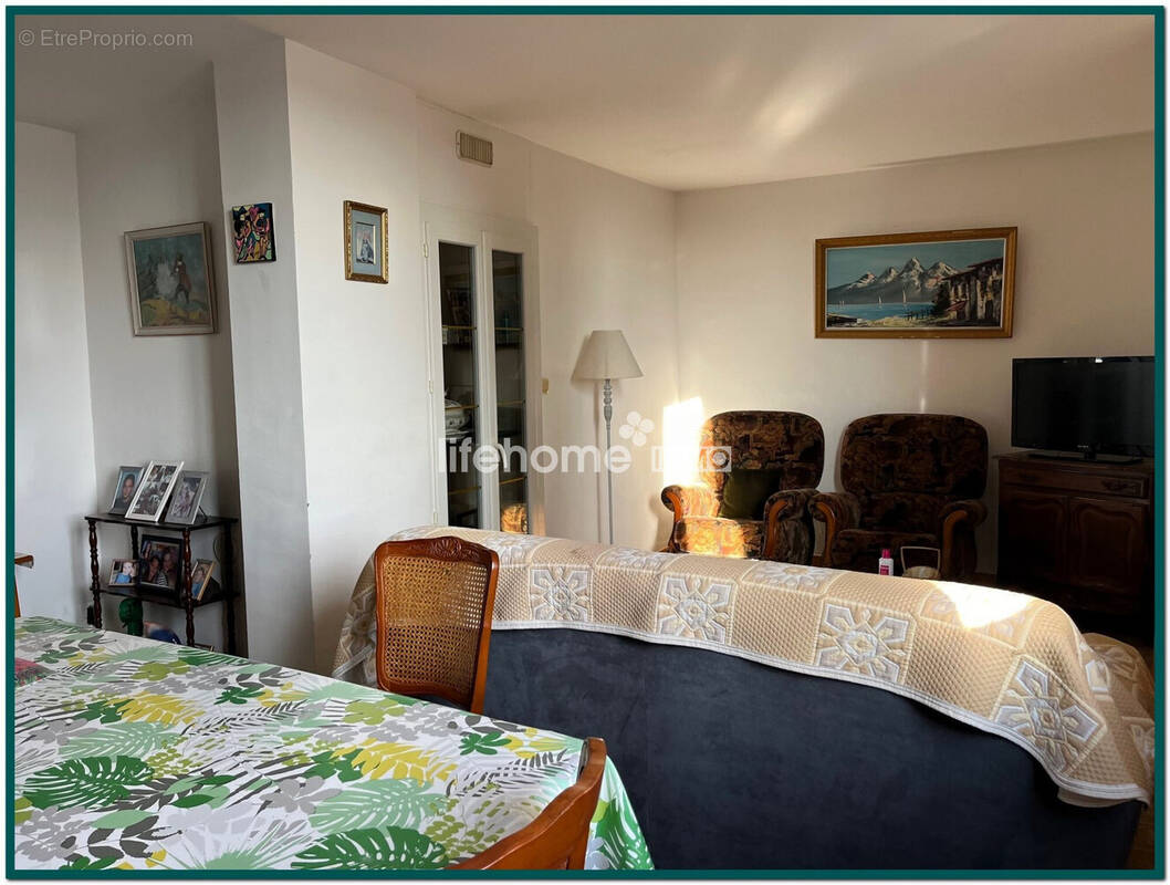 Appartement 68 m² à Nimes  - photo 2