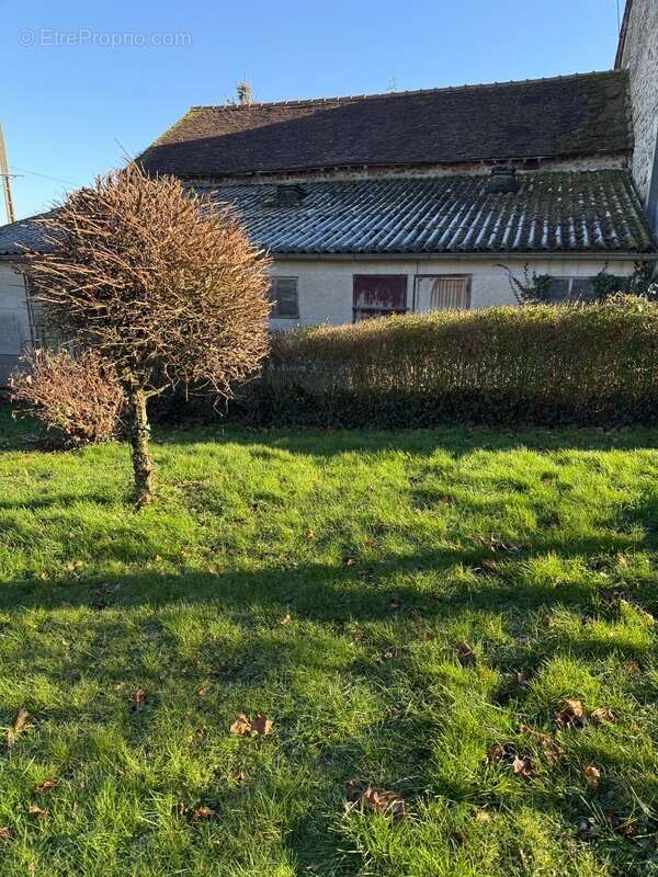 Maison à SAINT-SULPICE-LE-DUNOIS