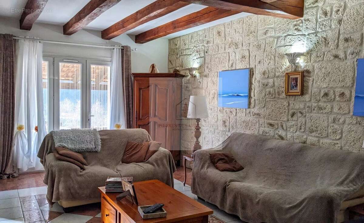 Maison à SAINT-ETIENNE-VALLEE-FRANCAISE