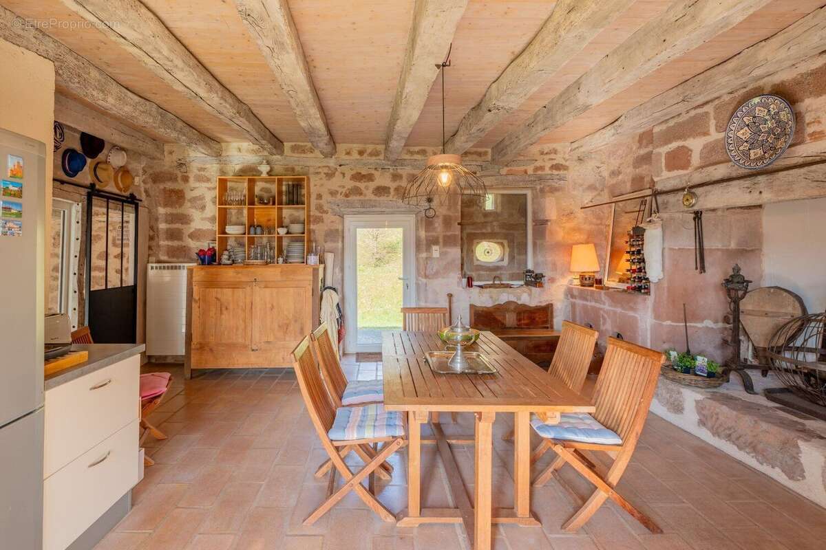 Propriété de charme en pierre - Cadre bucolique d'exception avec vue dominante - photo 13