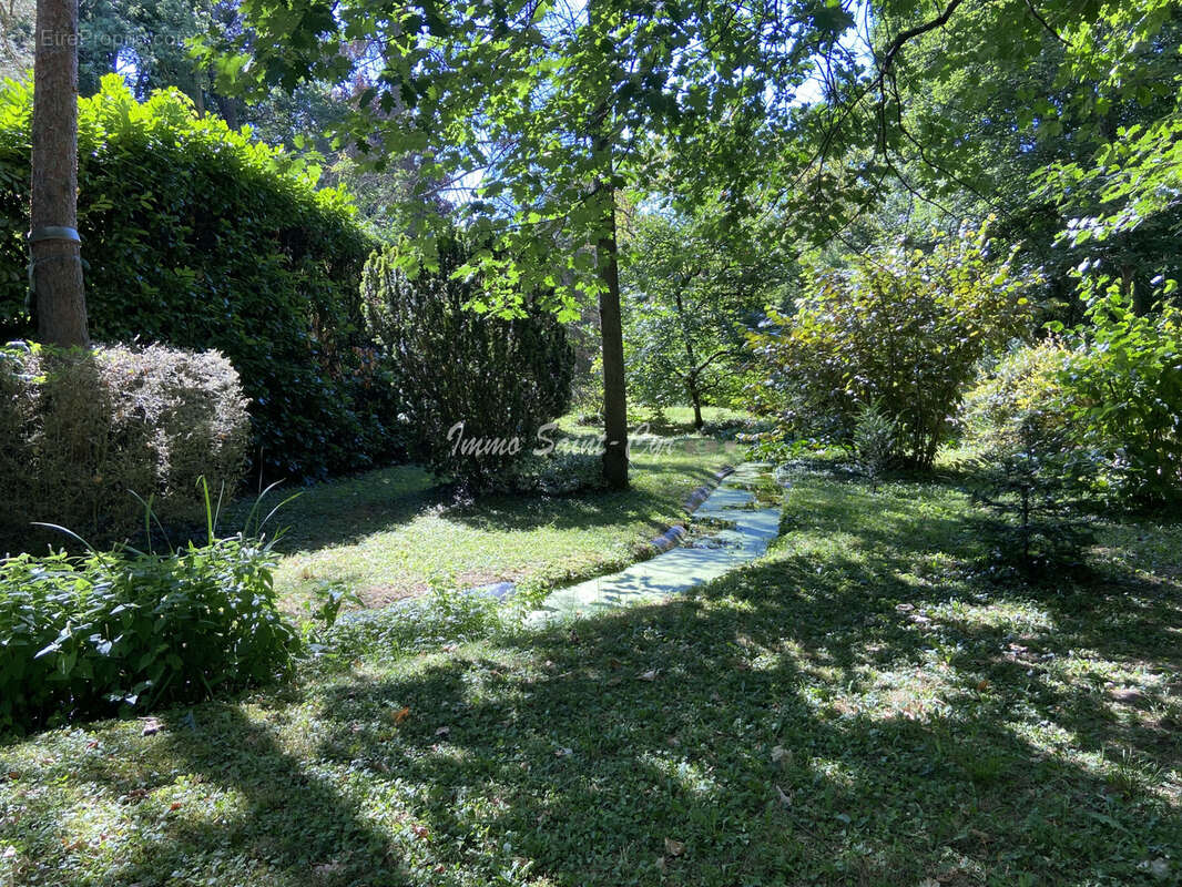Terrain à LYON-9E
