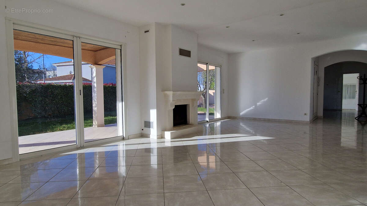 Maison à SAINT-GEORGES-D'ORQUES