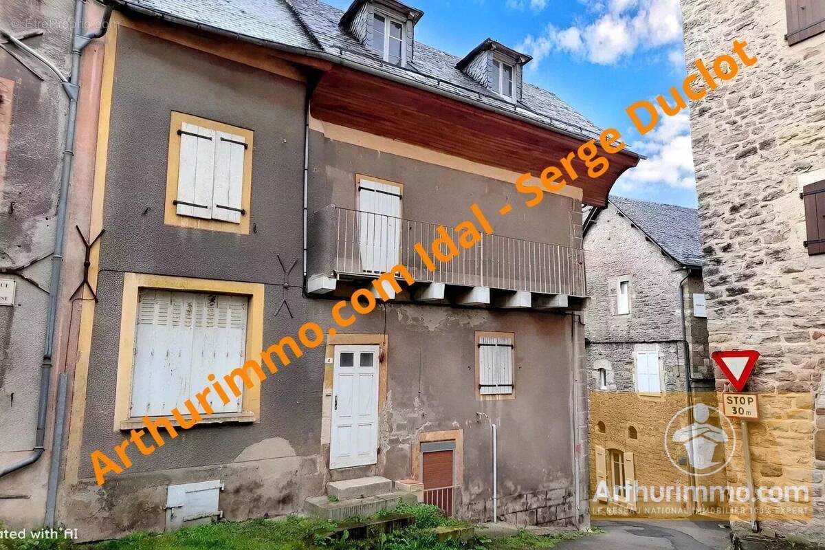 Maison à SEVERAC-LE-CHATEAU