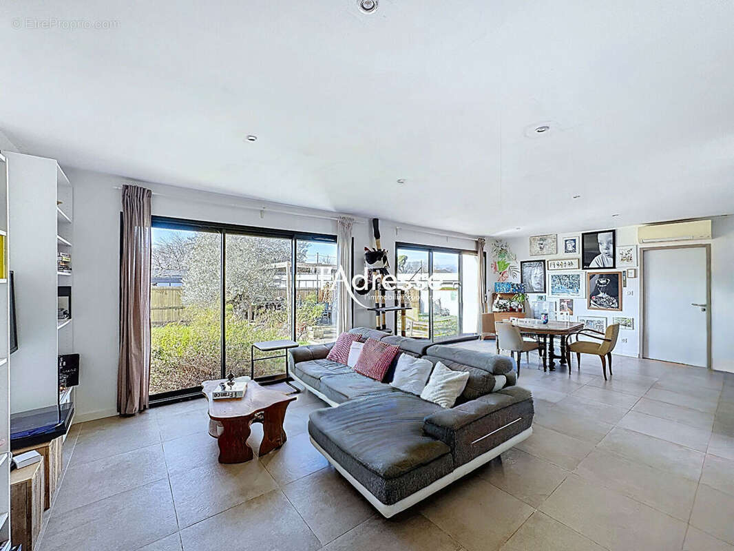 Exclusivité l'Adresse Immobilier - Tournefeuille - Maison T5 de 154m² sur un Terrain de 607m². - photo 4