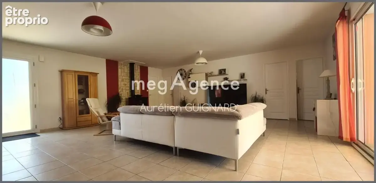 7 Chambres, double garage, jardin piscinable paysager - photo 4