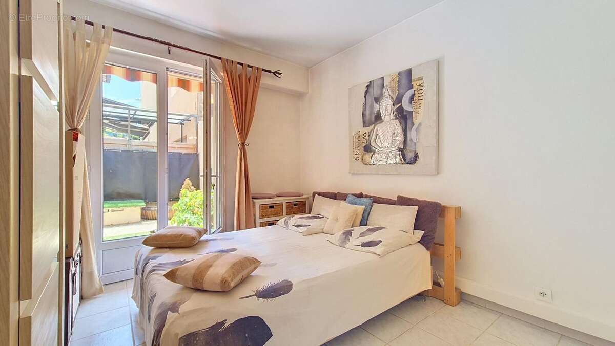 Appartement à LE CANNET