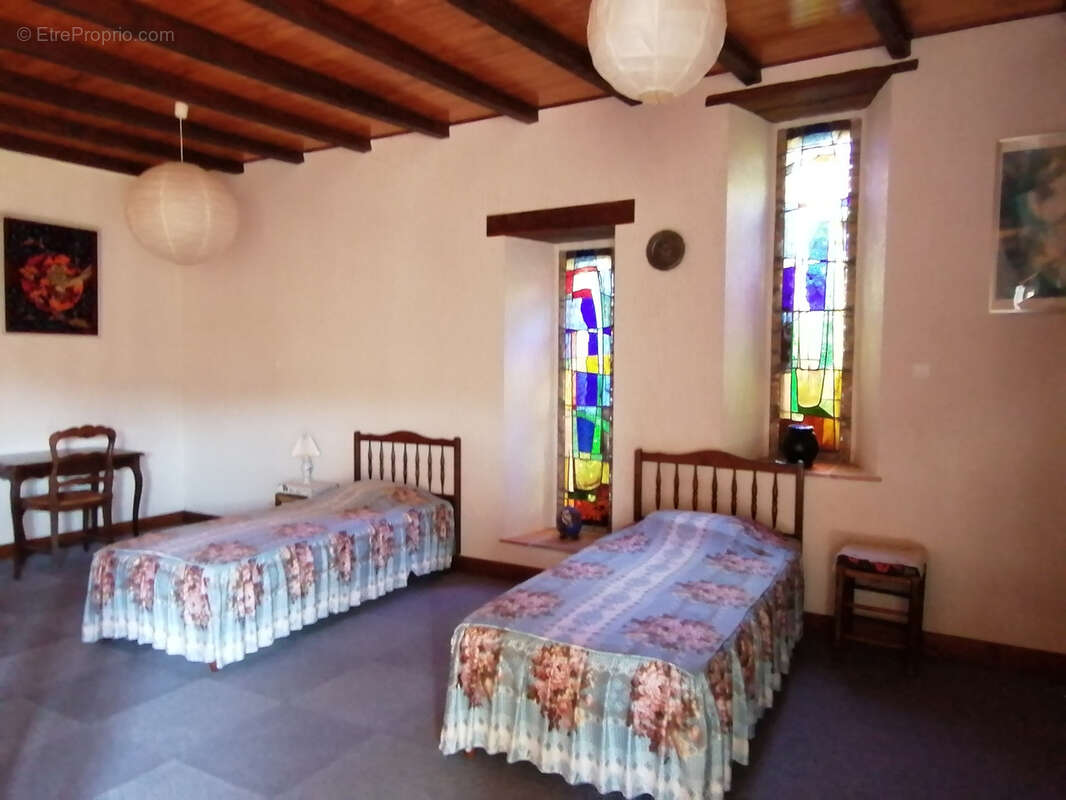 Maison à FRAUSSEILLES