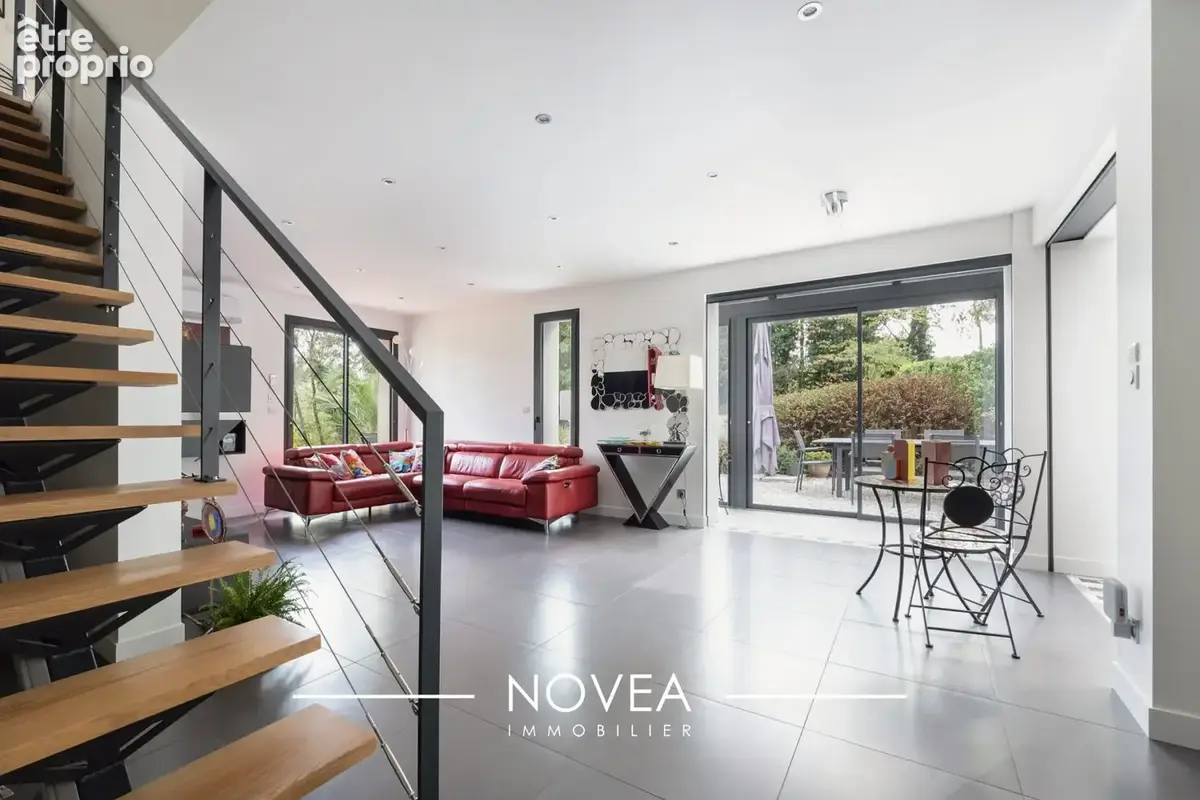 Maison 6 pièces 165 m² à vendre à Saint-Romain-Au-Mont-D'or (69270) - photo 5