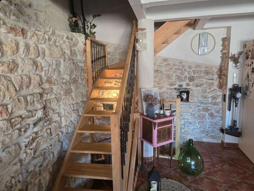 Très belle et agréable maison de village avec terrasse à LIOUC - photo 5