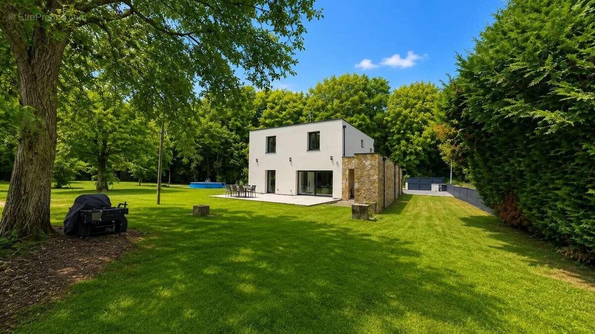 Maison 170 m² à Charmentray  - photo 17