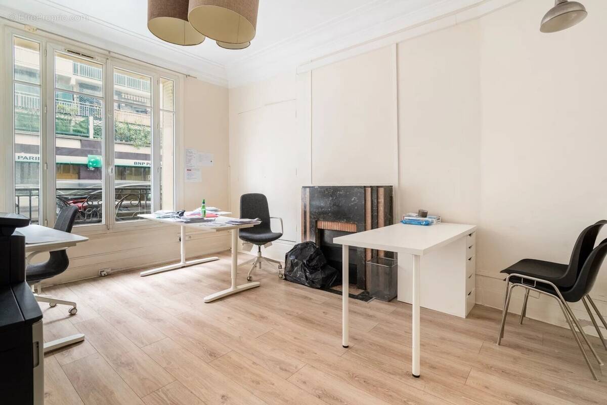 Appartement à LEVALLOIS-PERRET