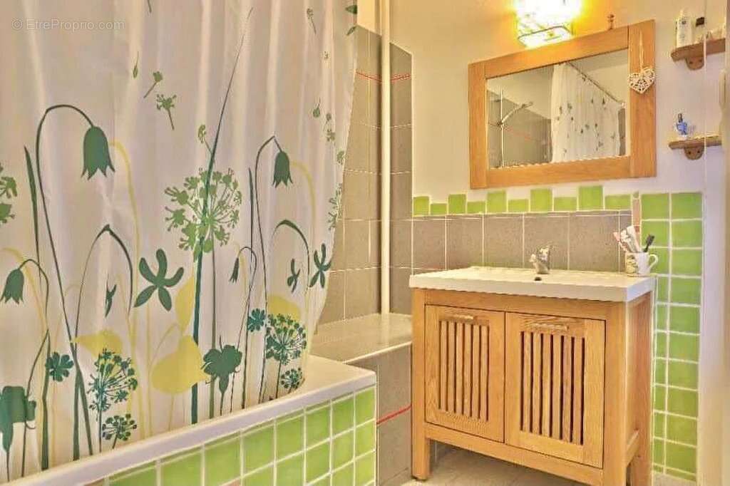 Appartement à VERRIERES-LE-BUISSON