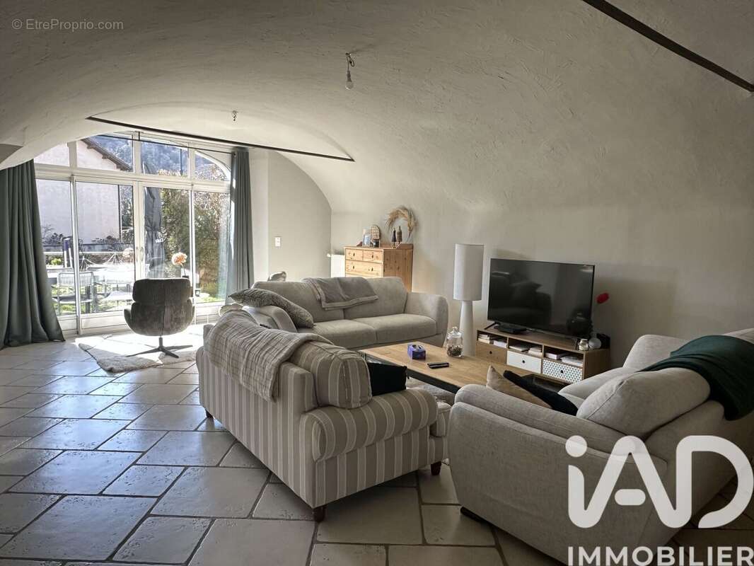 Maison 234 m² à Saint-Diery  - photo 3