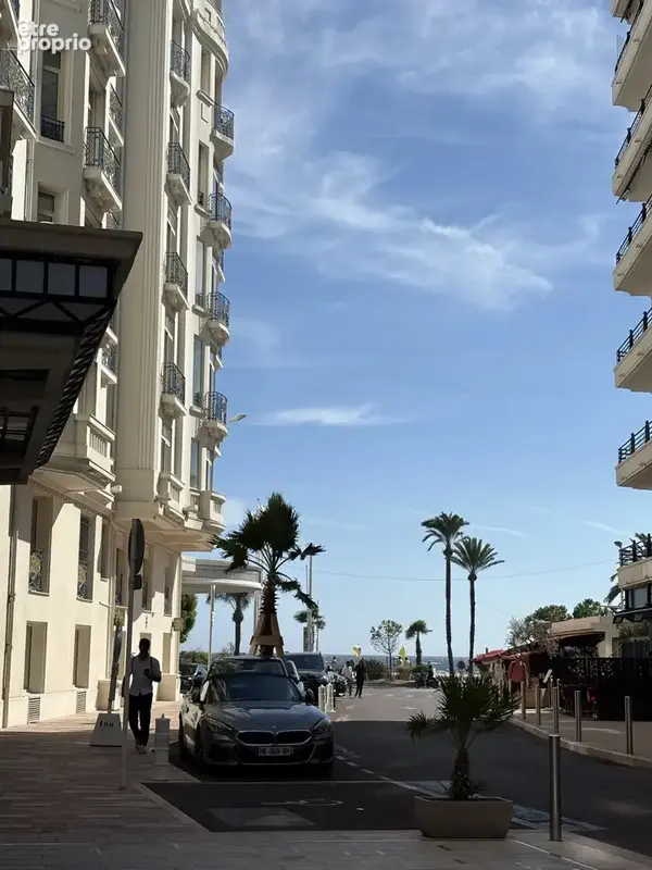 Cannes -banane-a quelques pas de la croisette - charmant 2p+terrasse - photo 2