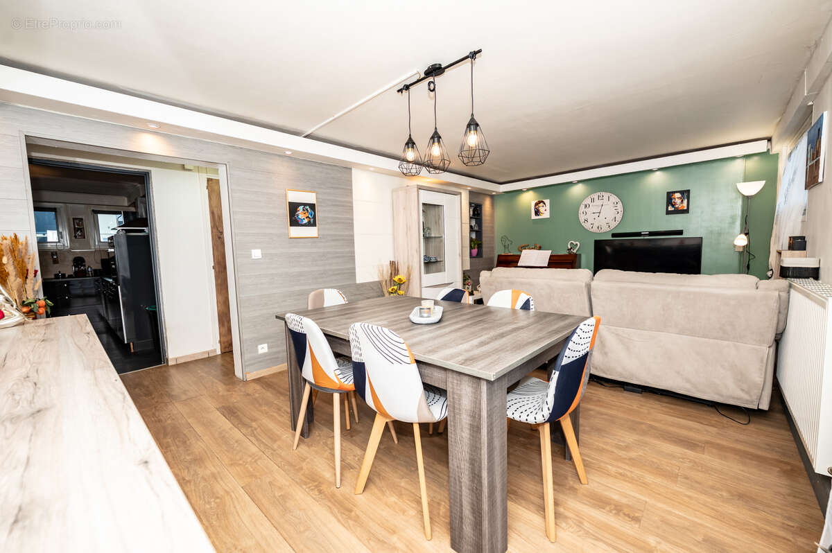 Appartement à GRANGES-NARBOZ