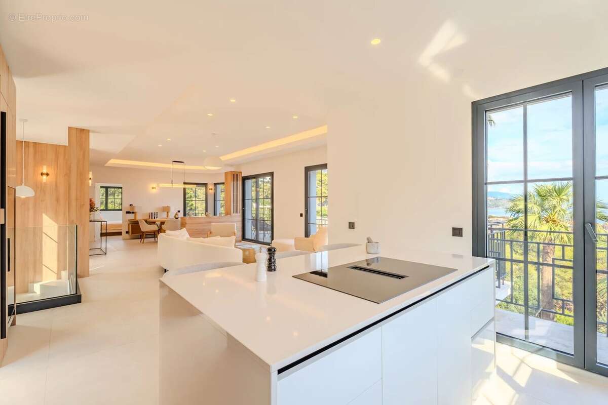 Maison à ROQUEBRUNE-CAP-MARTIN